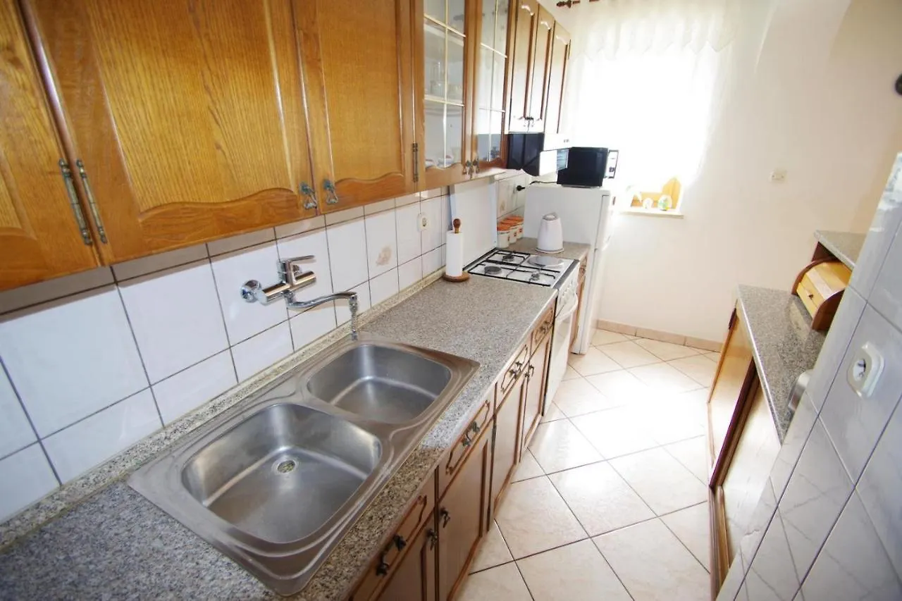 Apartment Ana Pula