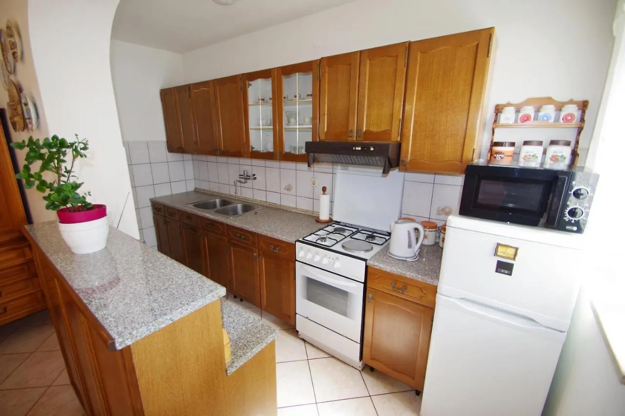Apartment Ana Pula