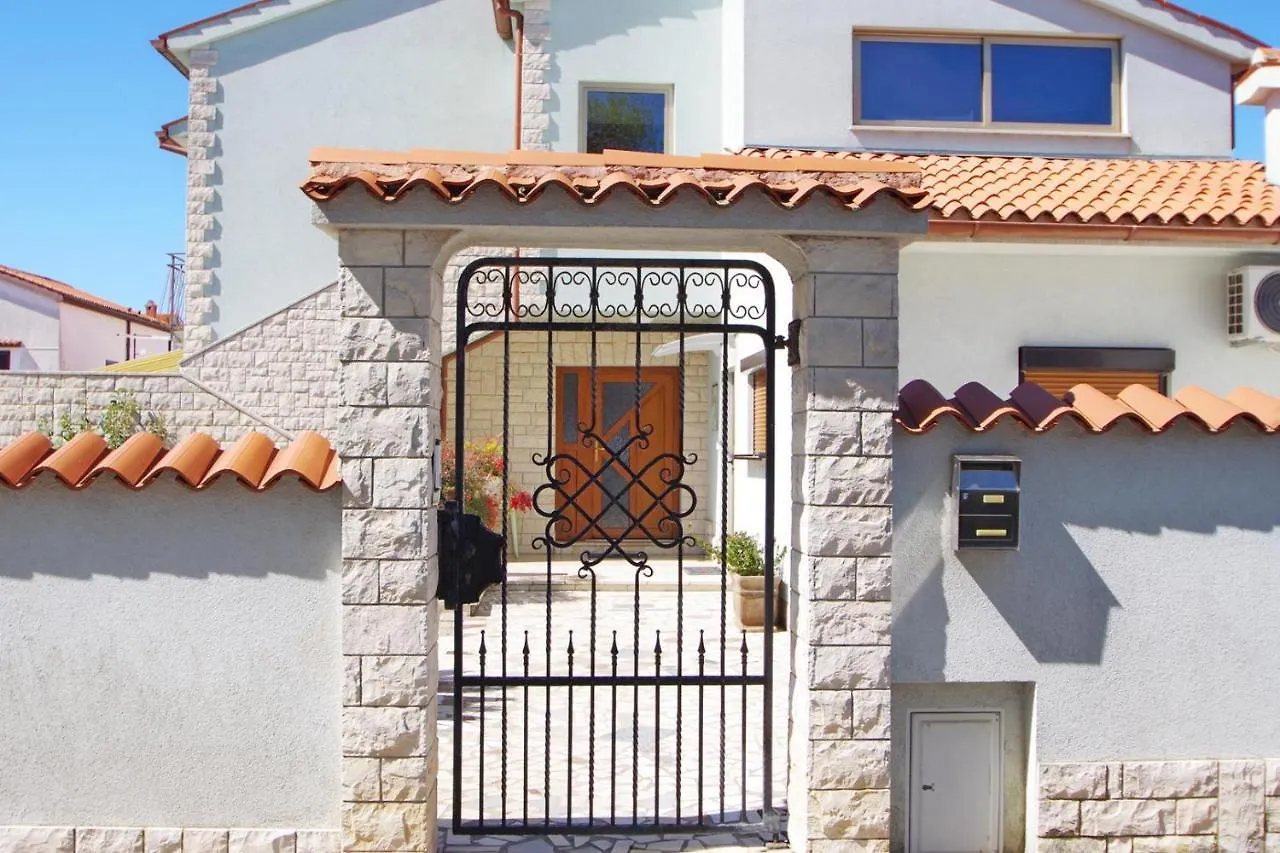 Apartment Ana Pula Croatia